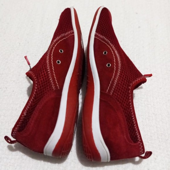 Red Spring Step Racer Shoes - Picture 8 of 10